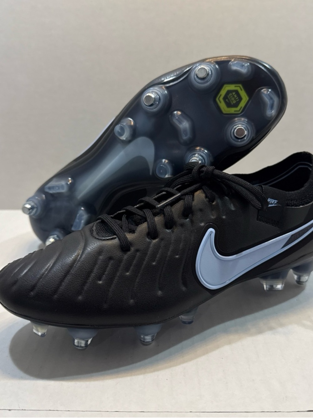 Nike Tiempo Legend 10 Elite SG-PRO AC 
Size 6.5